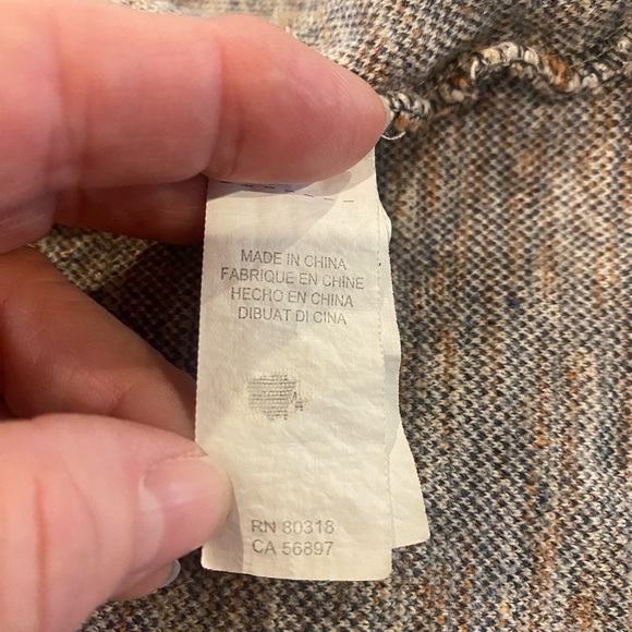 Lucky Brand cardigan. Medium casual open front with pockets. Tapestry look - Picture 5 of 8